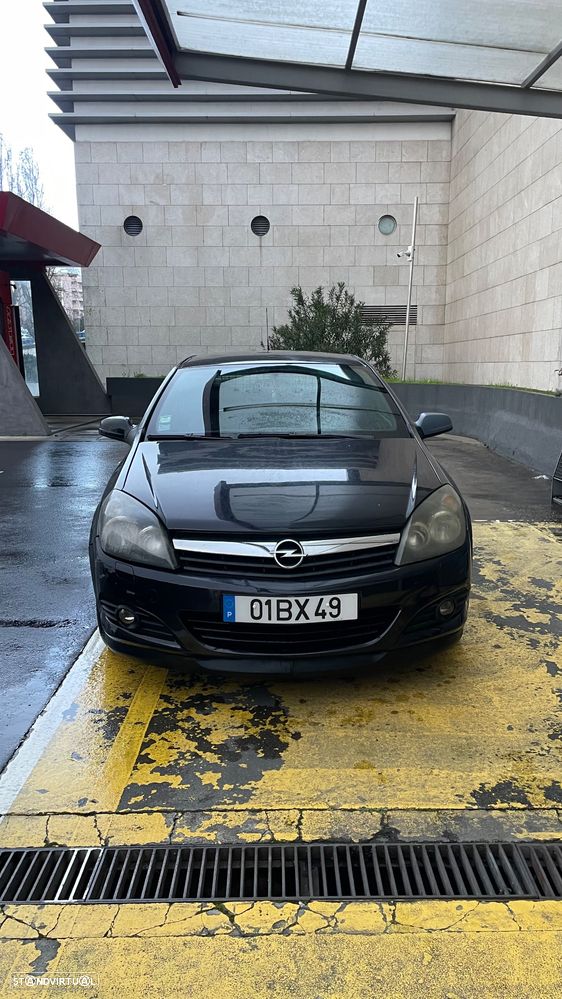 Opel Astra GTC 1.3 CDTI - 11