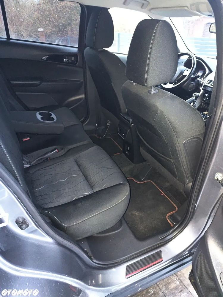 Mitsubishi Eclipse Cross - 13