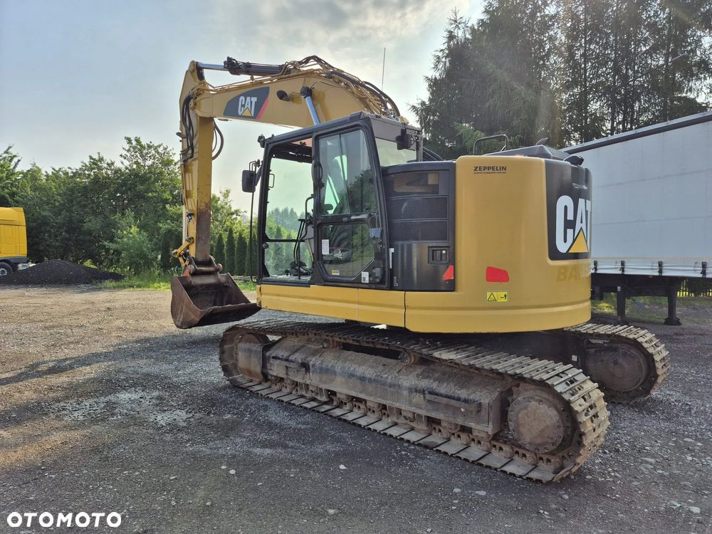 Caterpillar 325F - 6