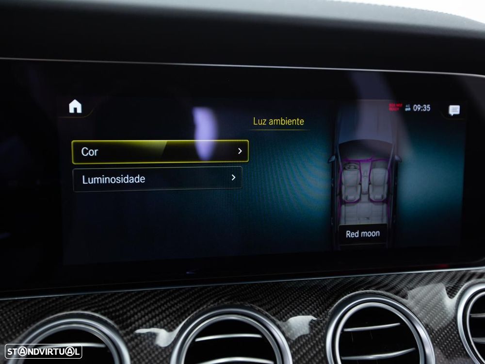 Mercedes-Benz E 300 de 4Matic 9G-TRONIC AMG Line — fotografia 32