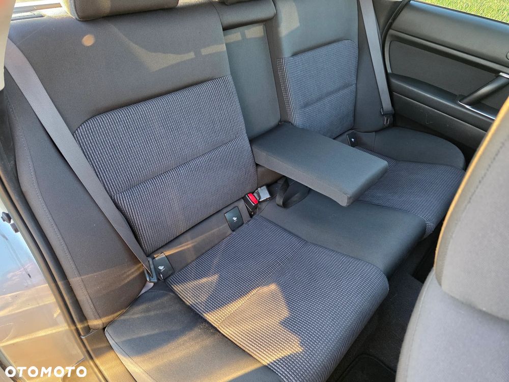 Subaru Outback - 16