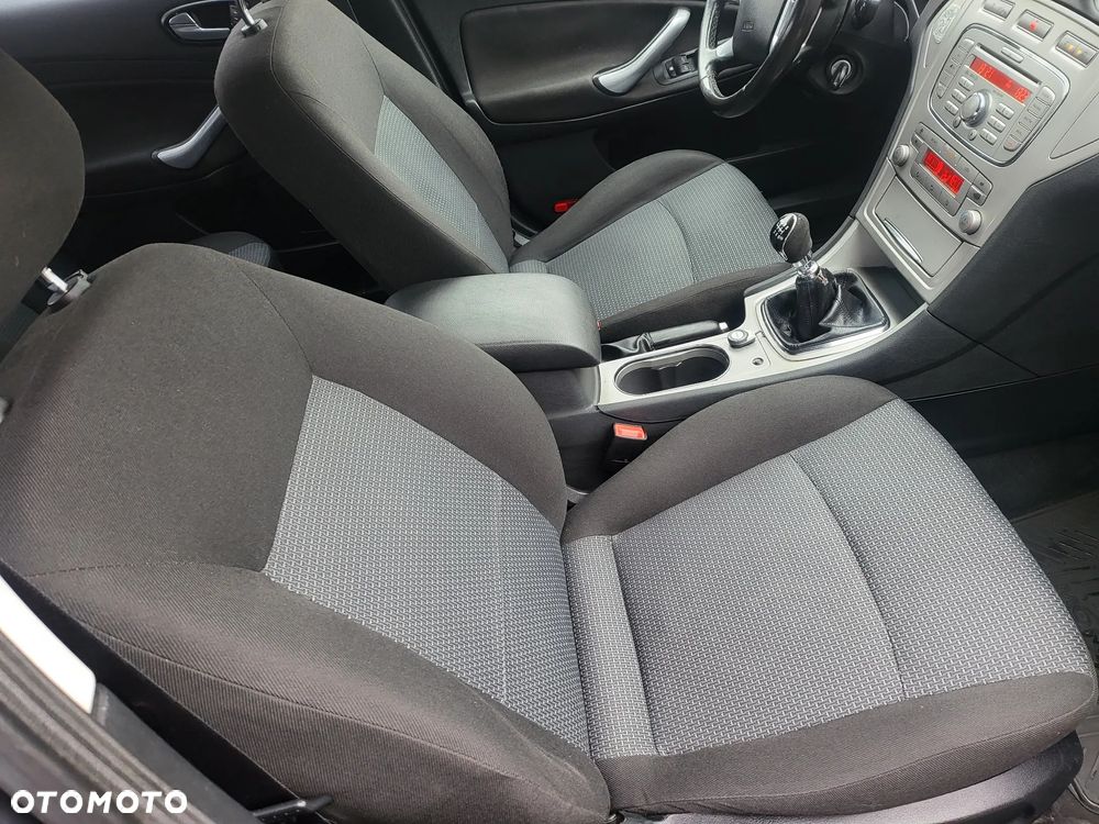 Ford Mondeo 2.0 TDCi Silver X - 10