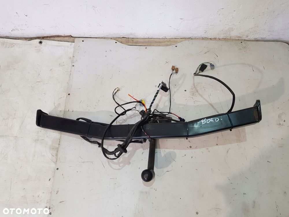 hak holowniczy 8201264269 renault megane iii lift 12r eu kombi - 1