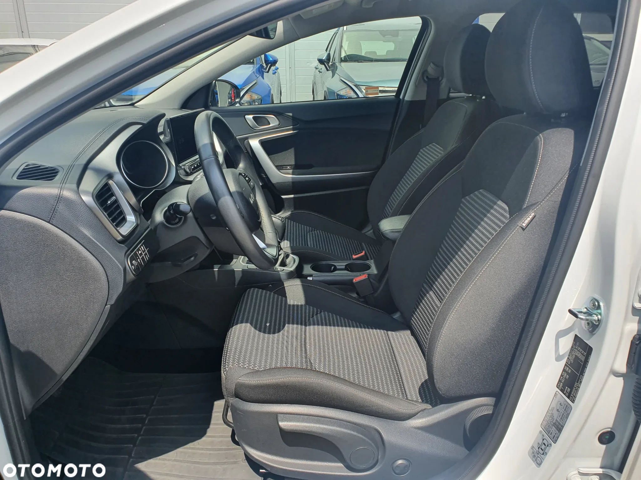 Kia Ceed 1.5 T-GDI M - 19