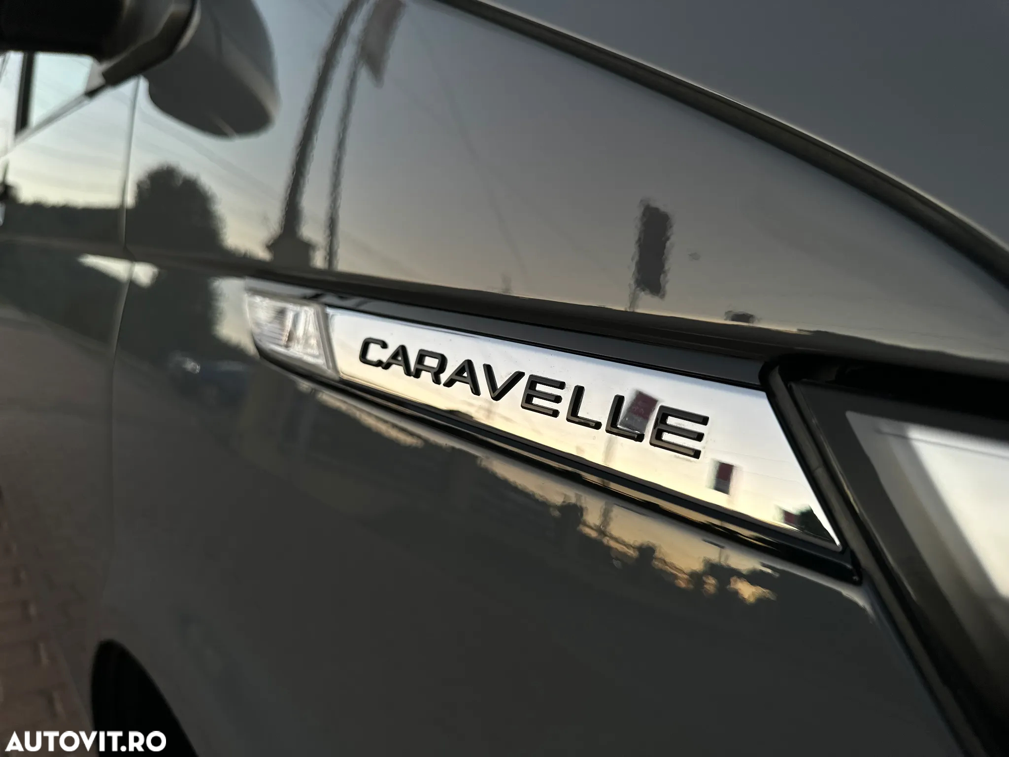 Volkswagen Caravelle - 33