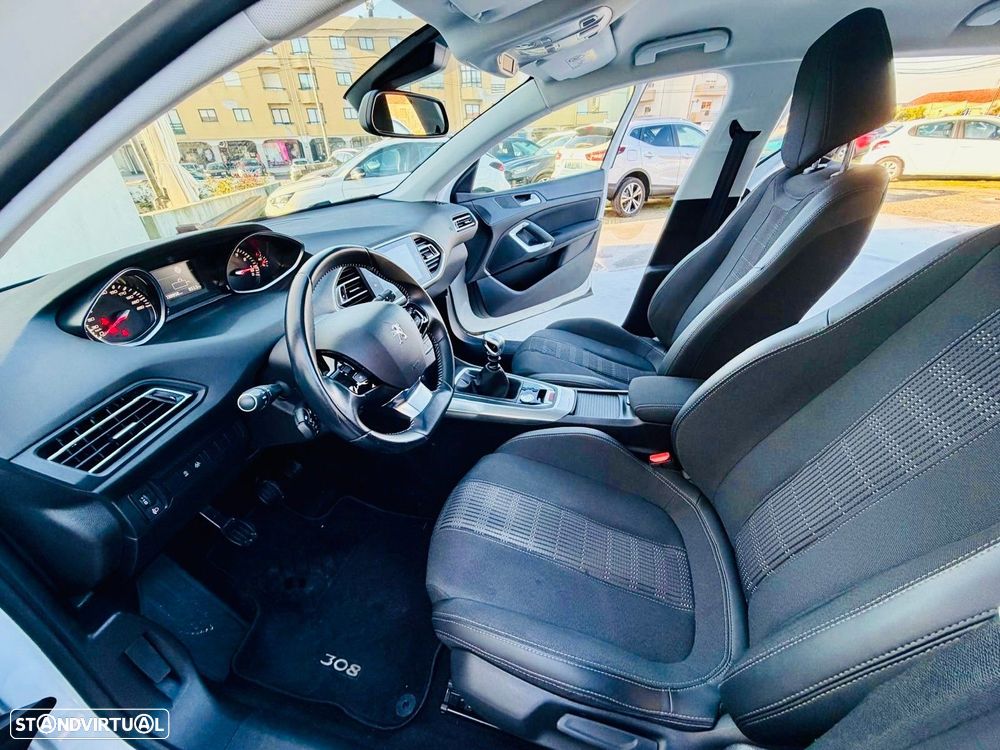 Peugeot 308 1.2 PureTech Active - 11