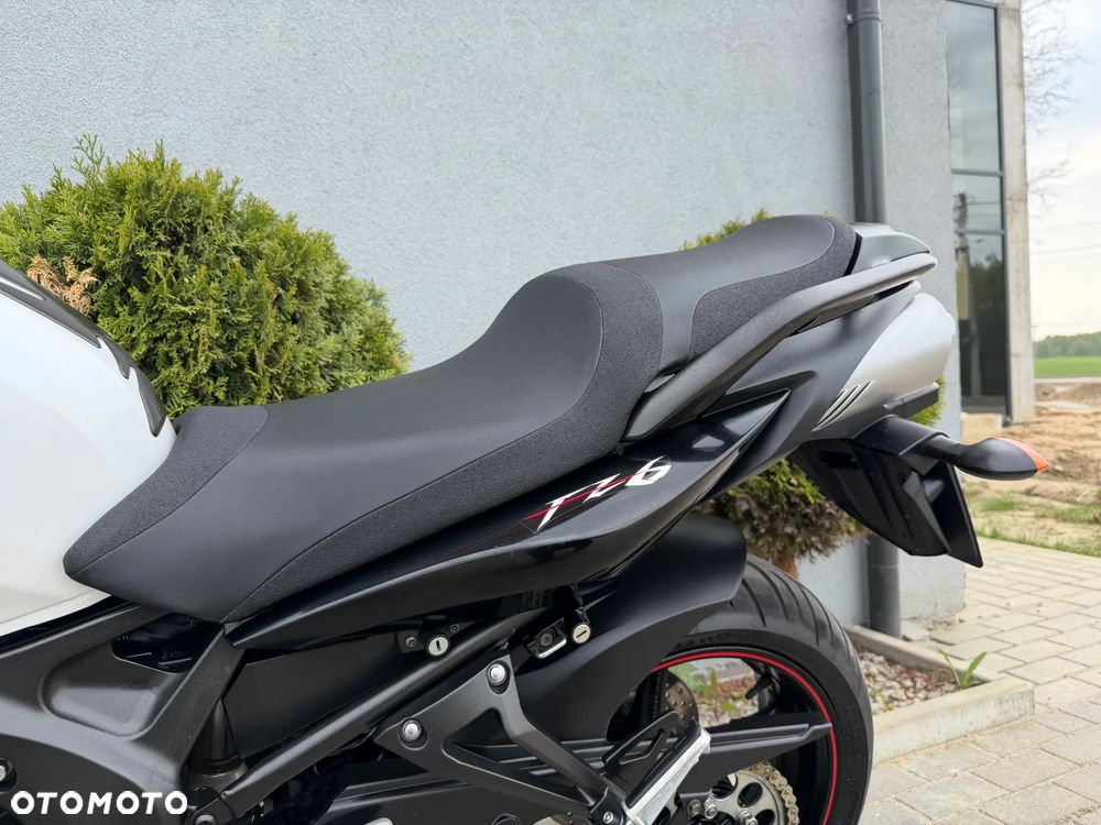 Yamaha FZ - 35