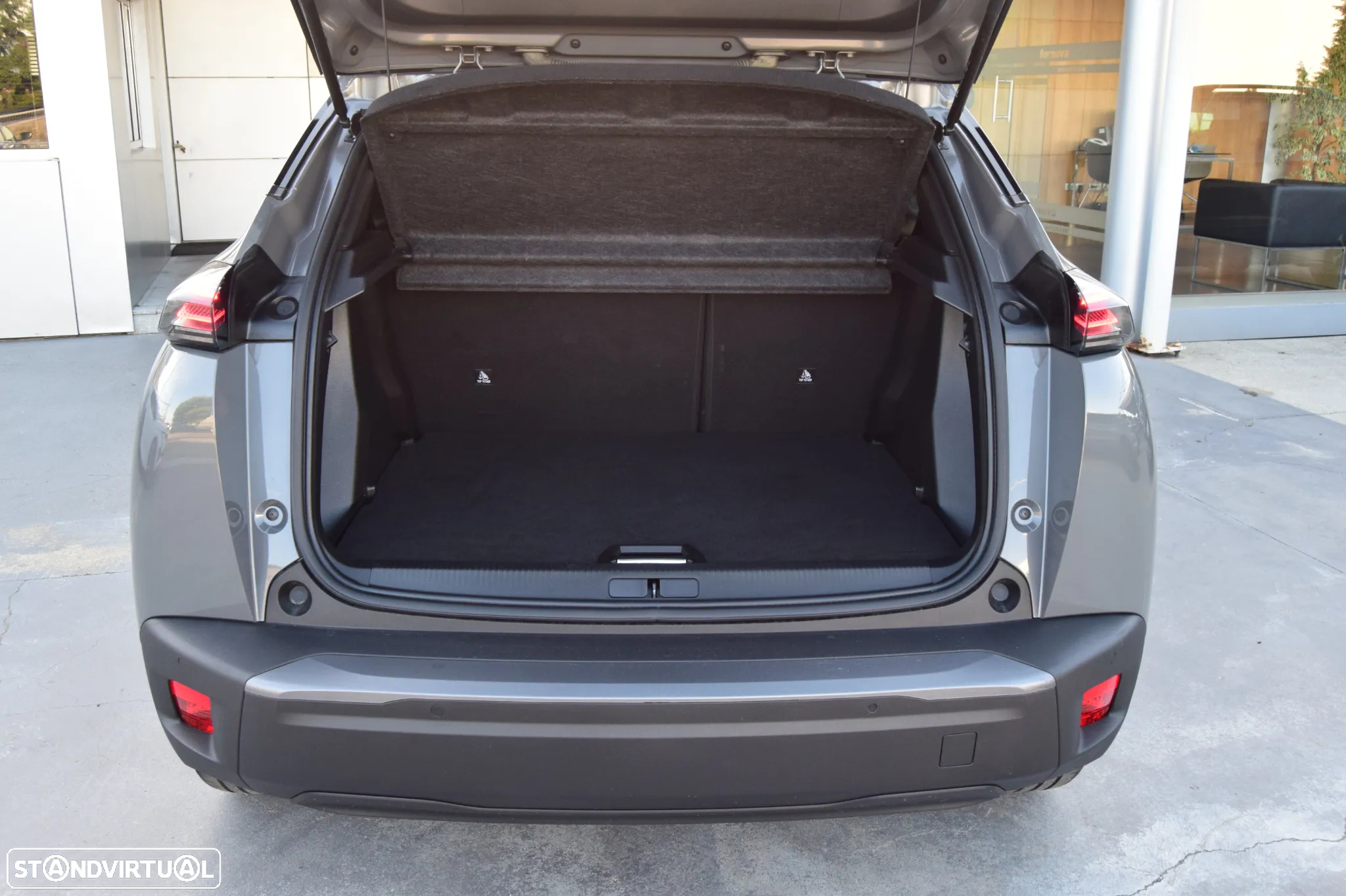 Peugeot e-2008 50 kWh Allure Pack - 7