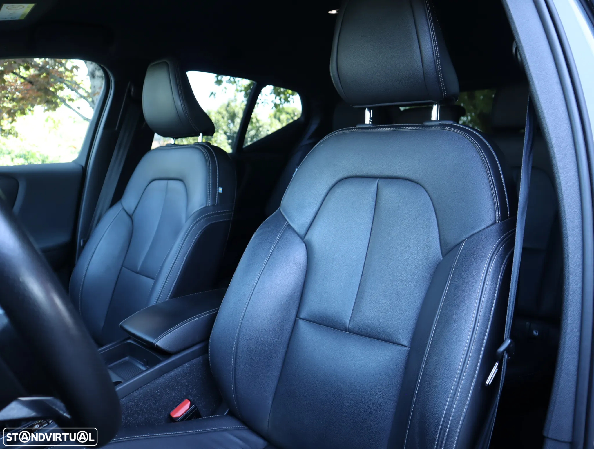 Volvo XC 40 1.5 T3 R-Design - 27