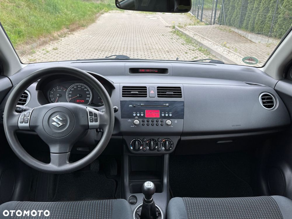 Suzuki Swift 1.3 Comfort+ - 5