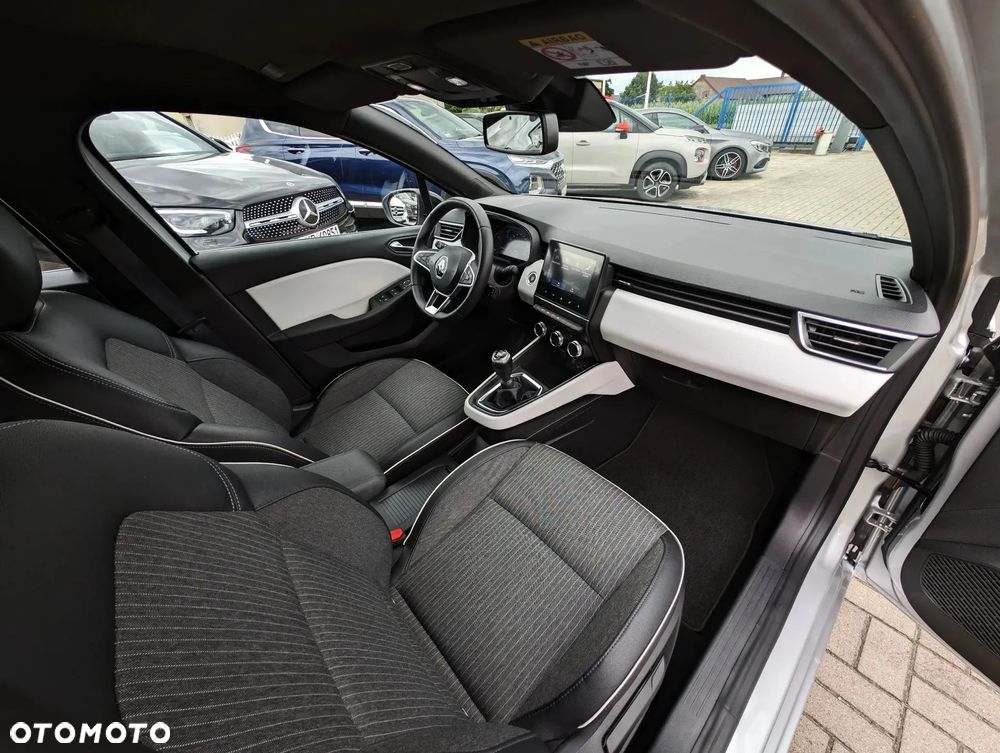 Renault Clio TCe 90 TECHNO - 18