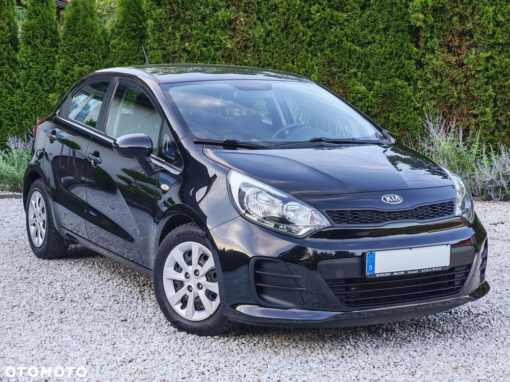 Kia Rio 1.2 L - 2