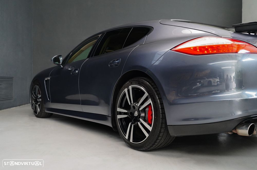 Porsche Panamera 4 PDK - 27