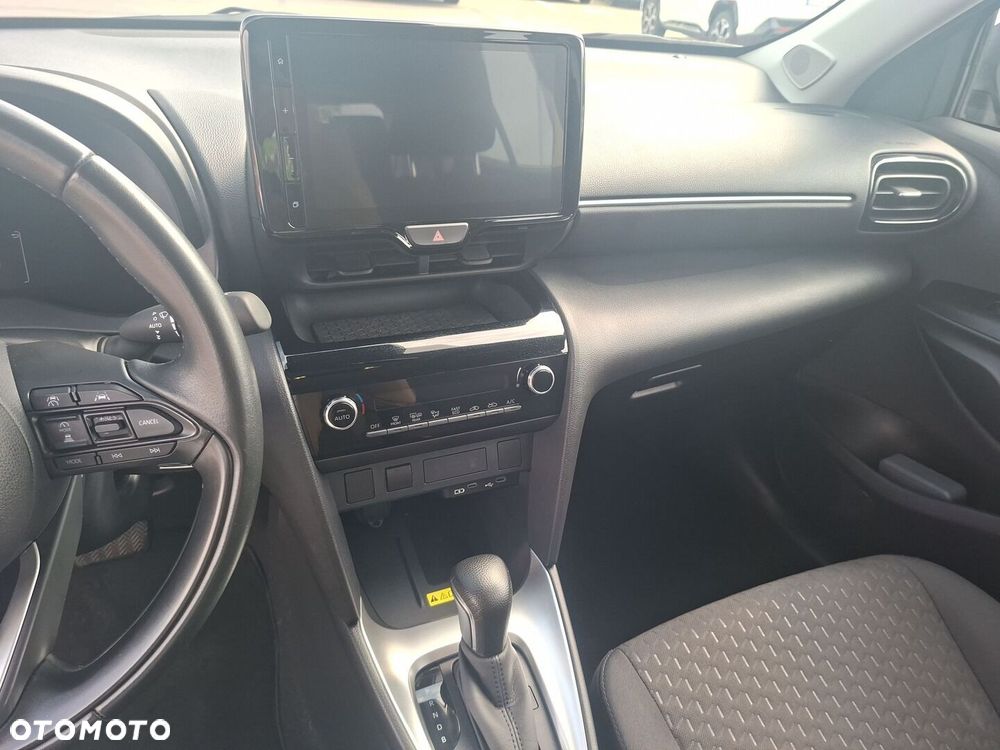 Toyota Yaris Cross Hybrid 1.5 Comfort - 17