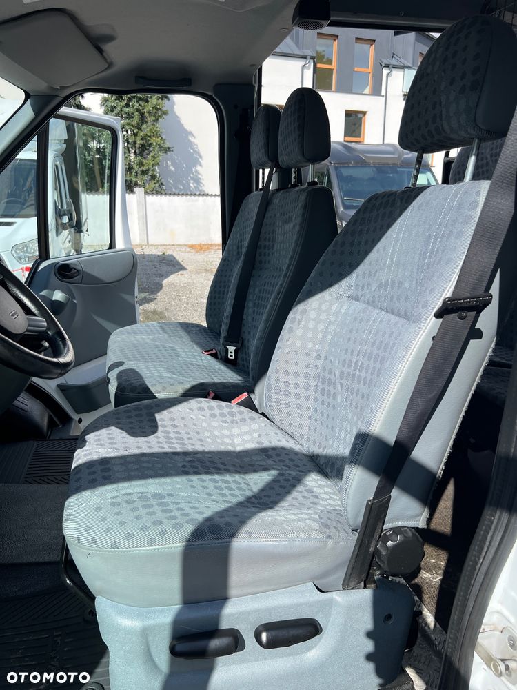 Ford Transit Furgon Brygadowy Doka 6 os. 4x4 AWD L3H2 2.4 TDCI 140KM Webasto HAK - 28