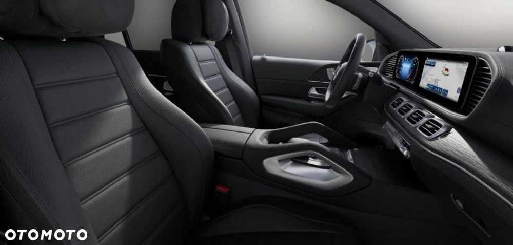 Mercedes-Benz GLS - 9