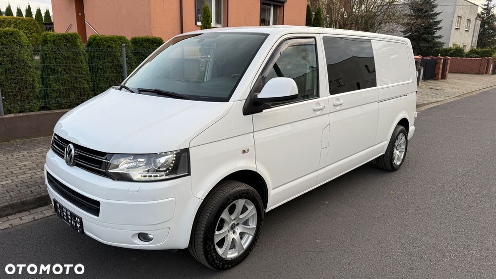 Volkswagen Caravelle - 1