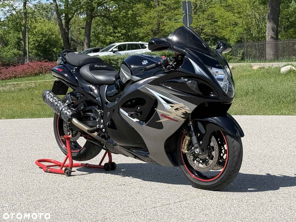 Suzuki Hayabusa - 1