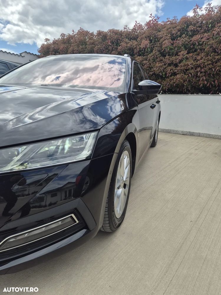 Skoda Octavia 2.0 TDI DSG Style - 12