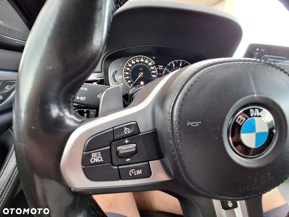 BMW Seria 5 530i xDrive M Sport sport - 31