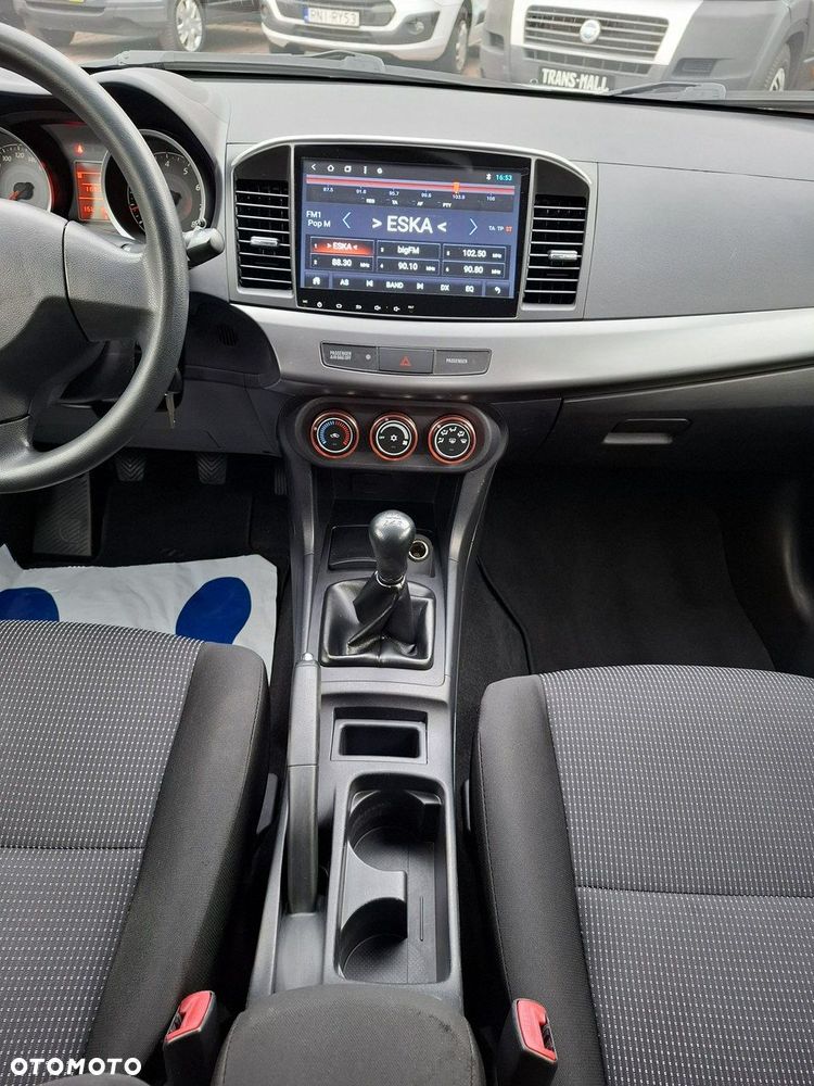 Mitsubishi Lancer - 15