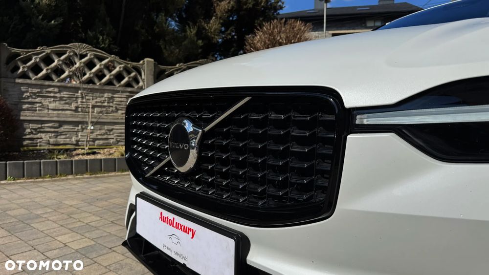 Volvo XC 60 B4 D AWD Plus Dark - 5