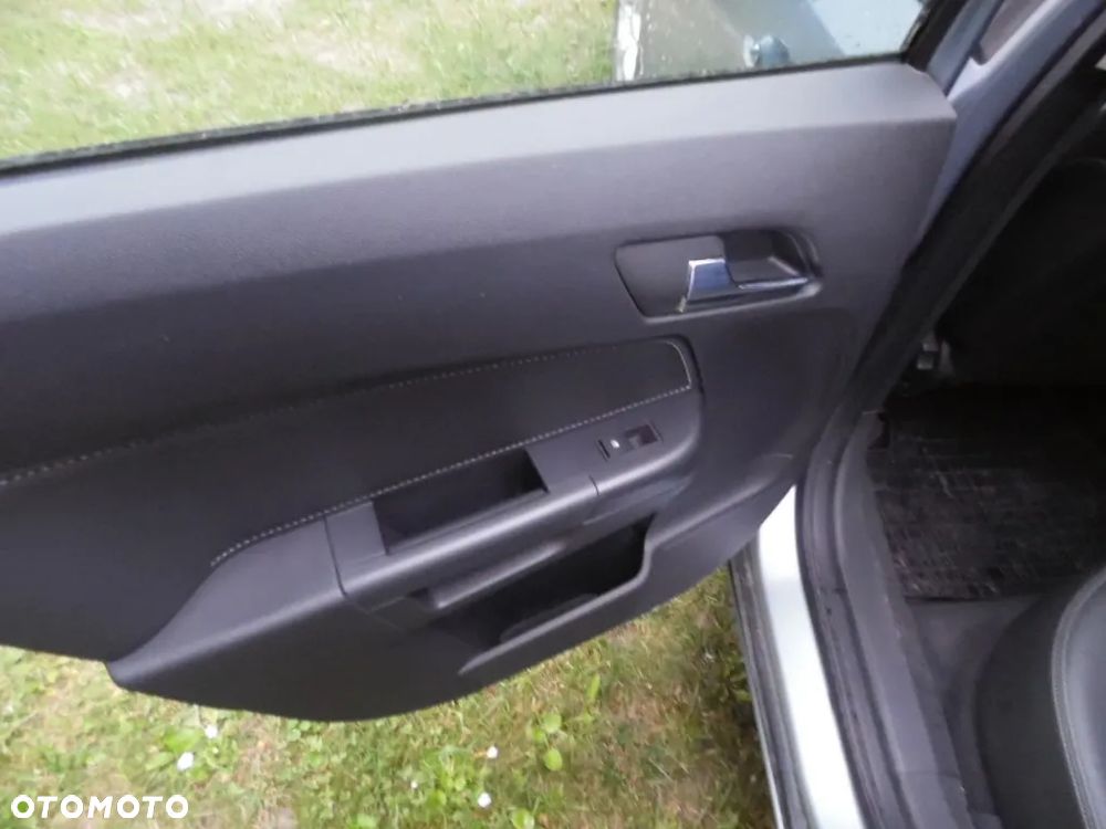Opel Astra 1.7 CDTI - 9