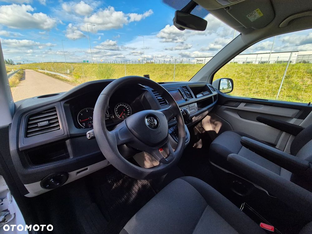 Volkswagen Transporter - 27
