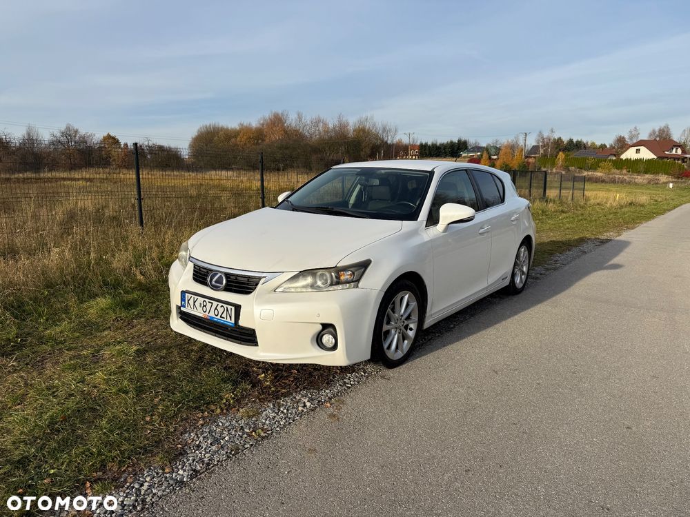 Lexus CT - 1