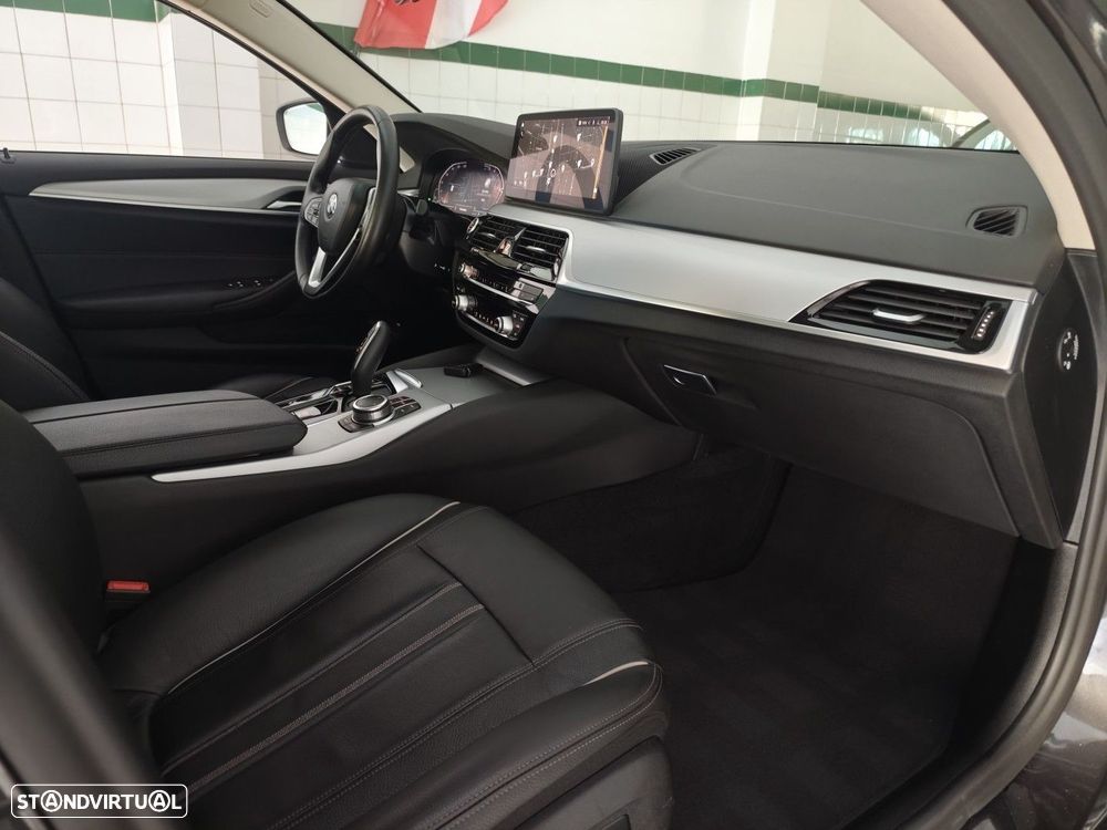 BMW 520 d Auto - 11