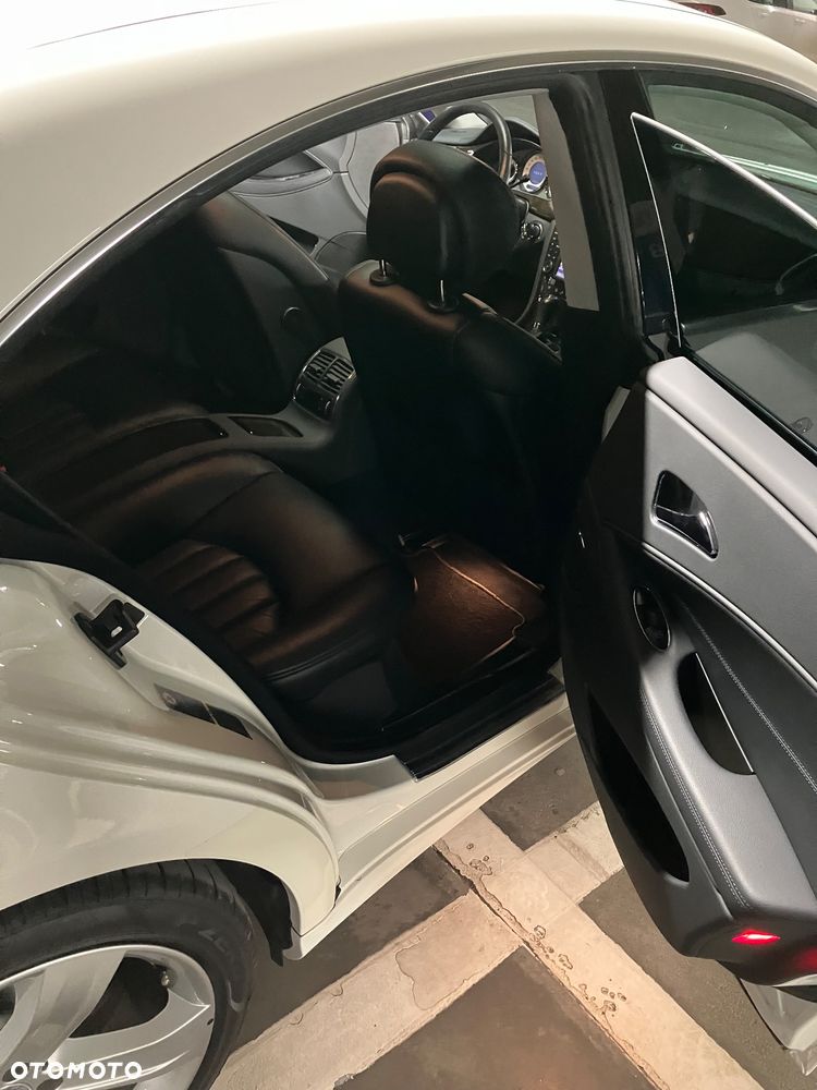 Mercedes-Benz CLS 350 - 11