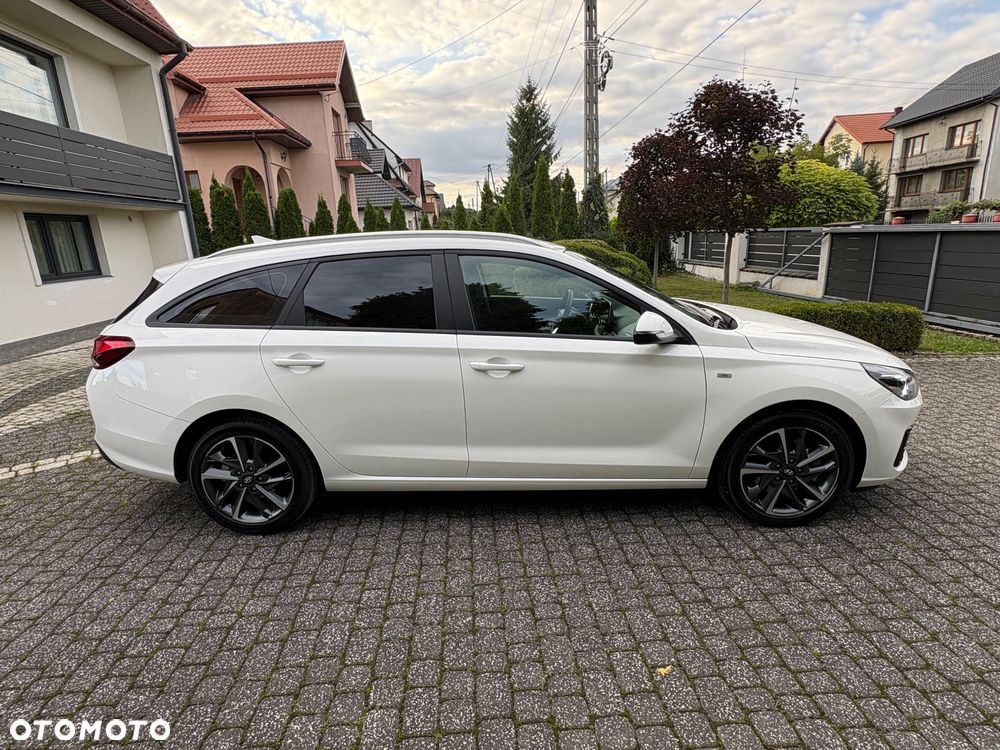 Hyundai i30 Kombi 1.5 T-GDI 48V-Hybrid Prime - 8