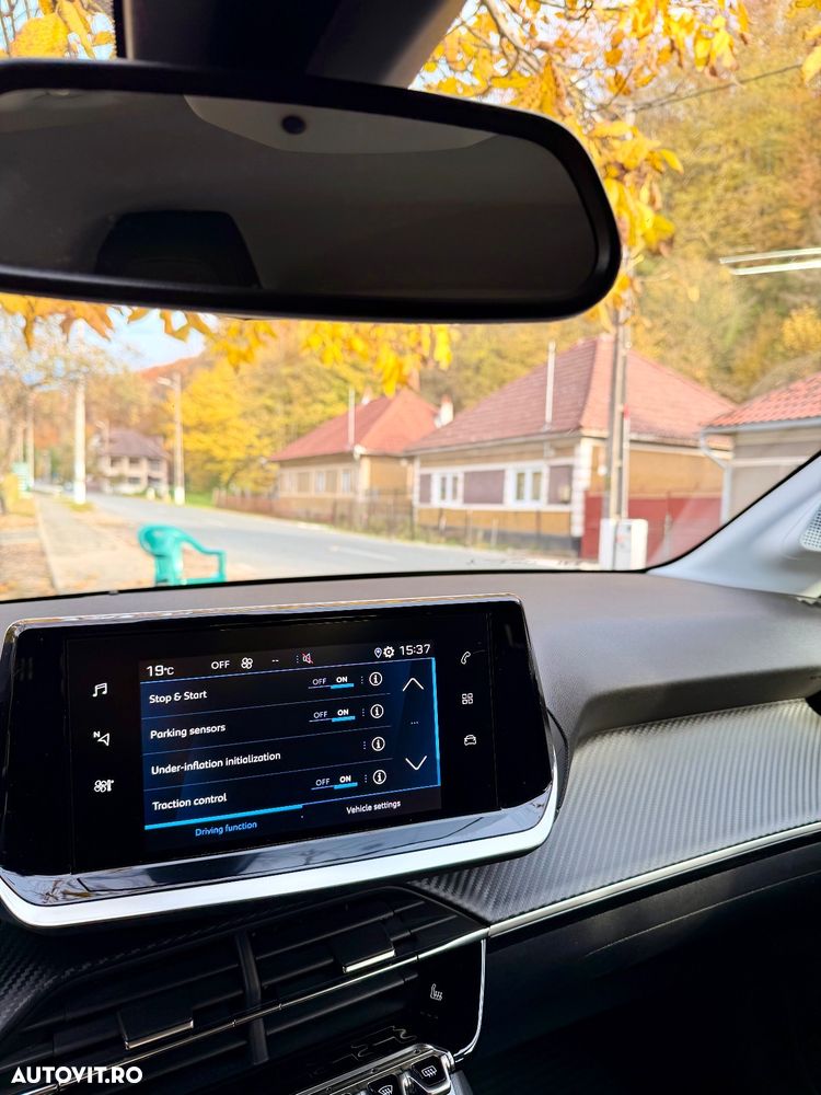 Peugeot 208 1.2 L PureTech STT EAT8 Allure Pack - 14