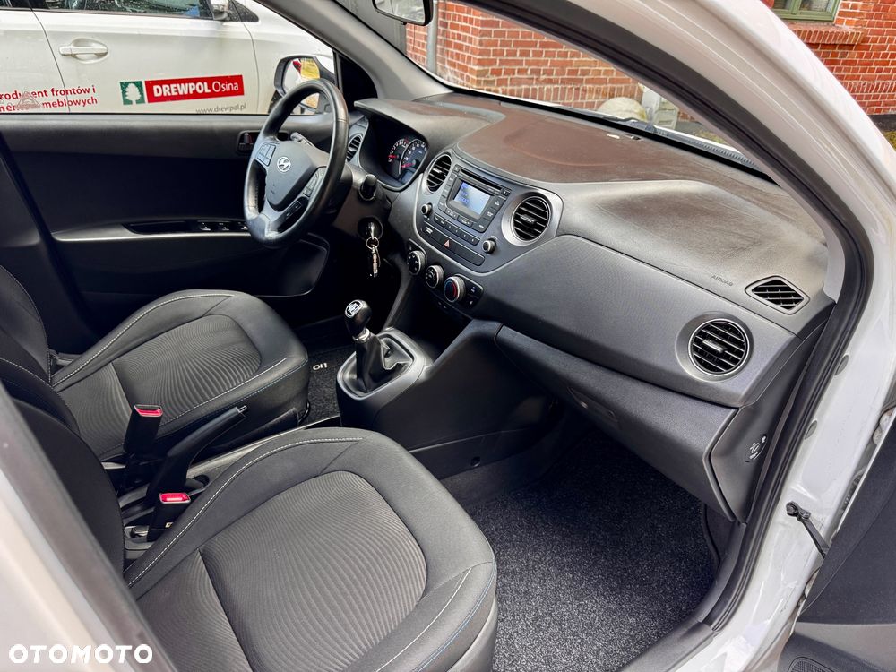 Hyundai i10 1.2 Passion - 33