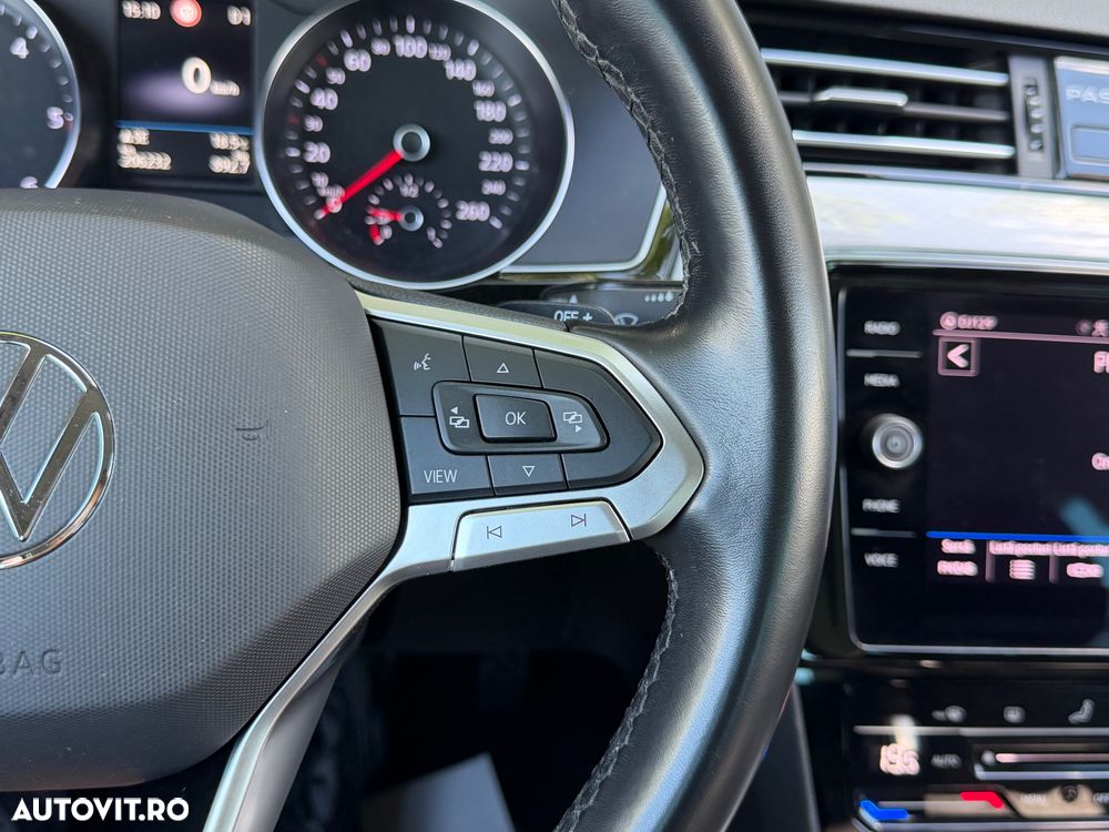 Volkswagen Passat 2.0 TDI SCR DSG Business - 25