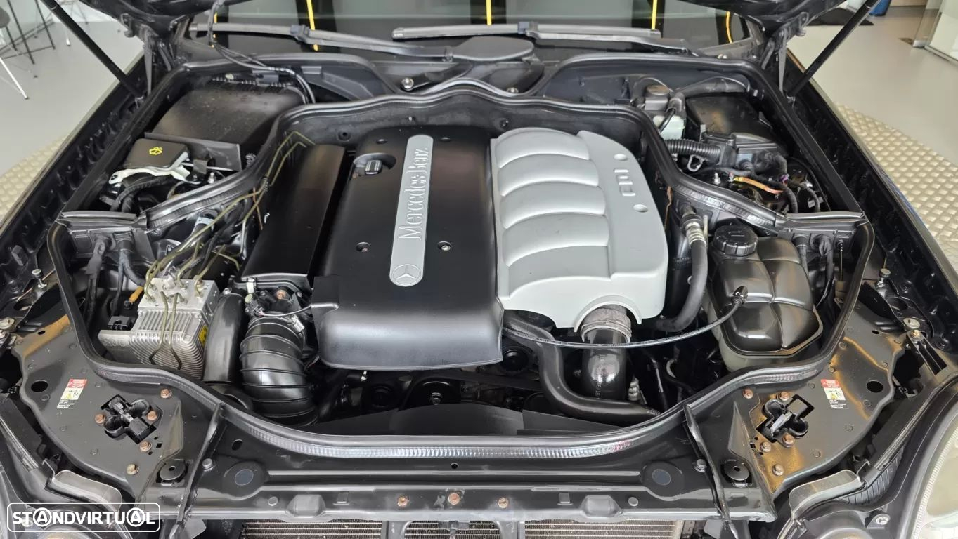 Mercedes-Benz E 220 CDi Avantgarde - 26