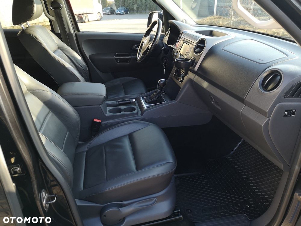 Volkswagen Amarok - 13