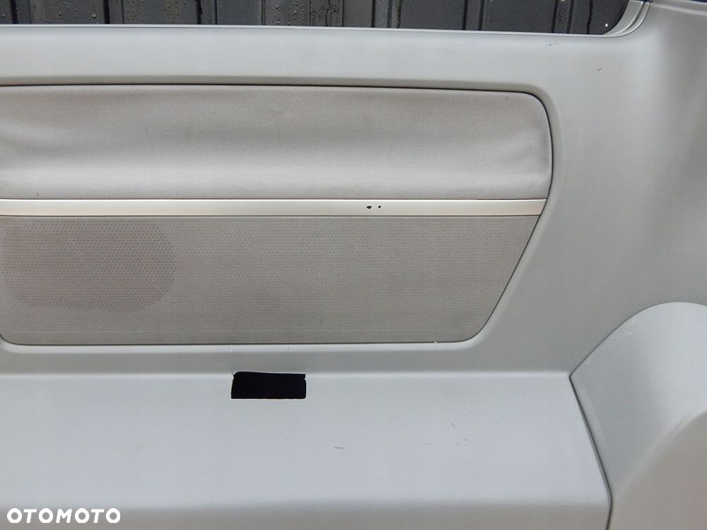 vw t5 lift california boczek tapicerka prawa tył - 6