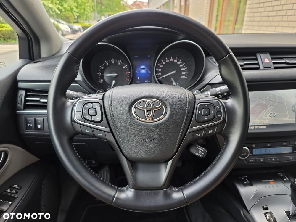 Toyota Avensis - 29