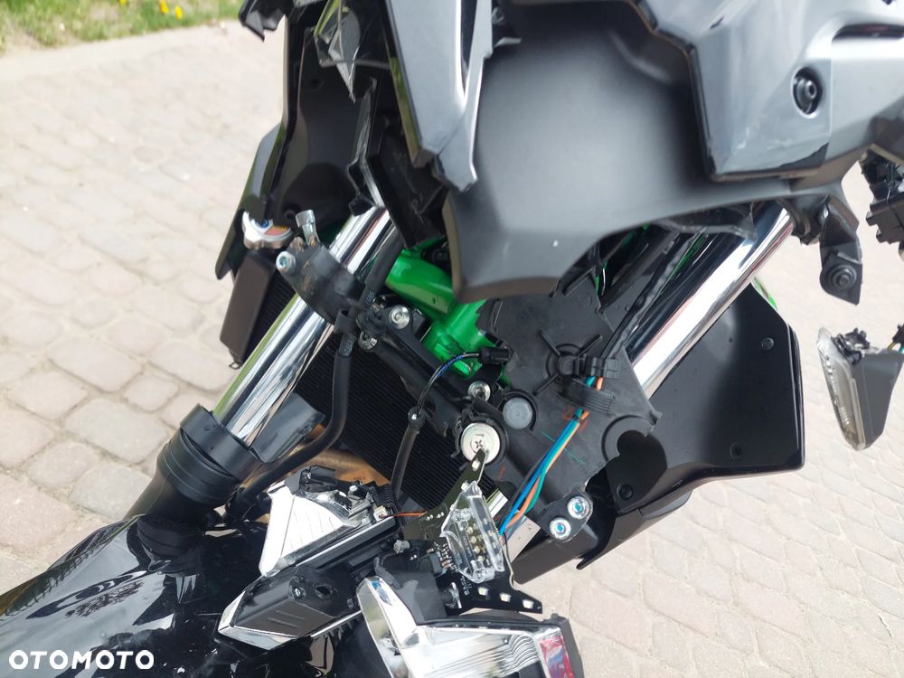Kawasaki Z 650 - 15