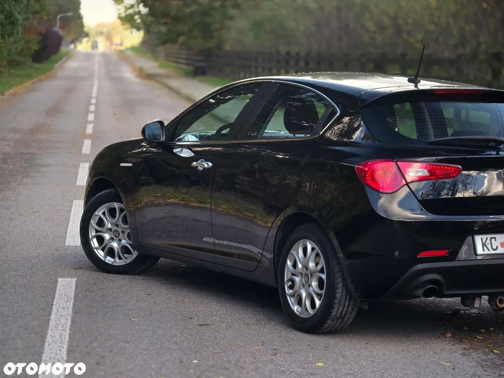 Alfa Romeo Giulietta 1.6 JTDM 16V Super - 22