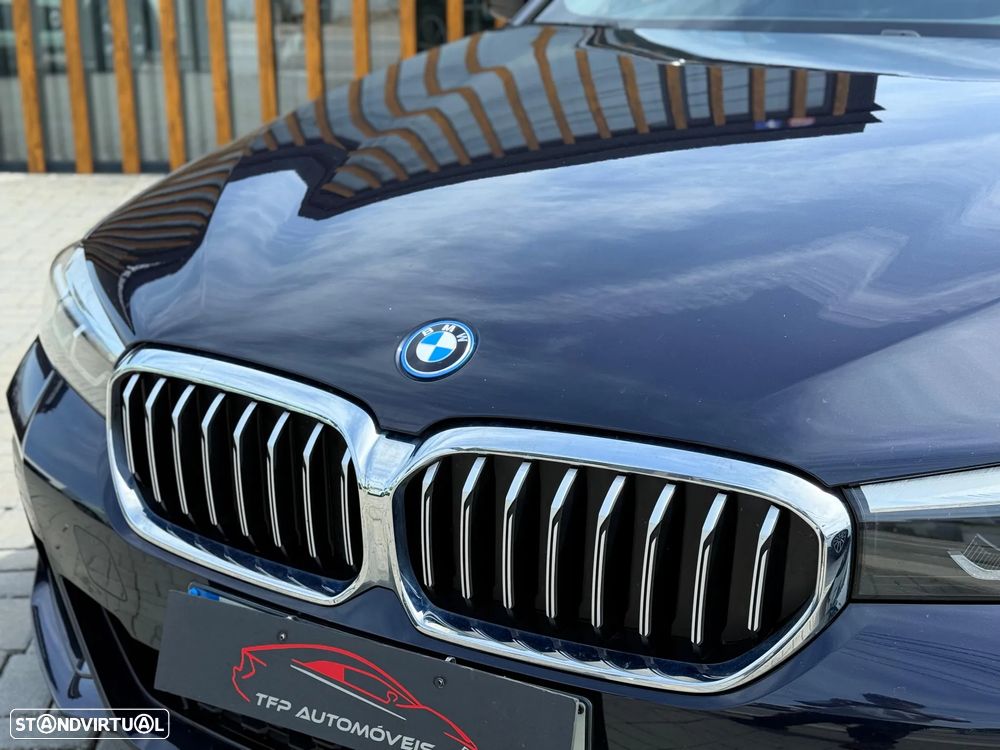 BMW 530 e Pack Desportivo M - 5
