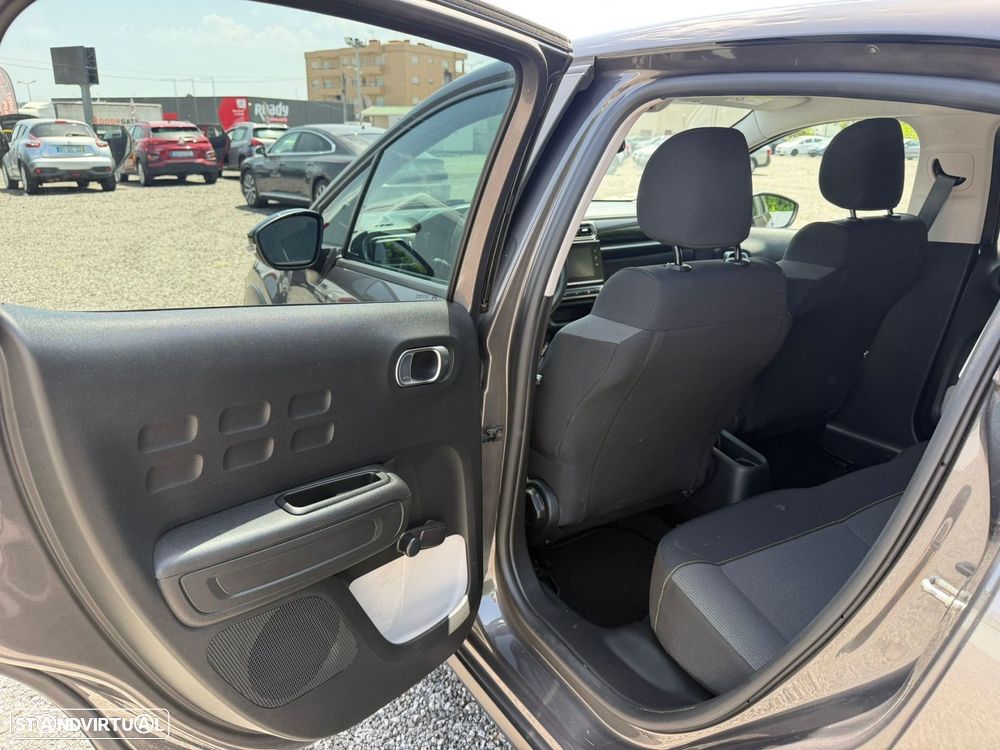 Citroën C3 1.2 PureTech Shine - 24