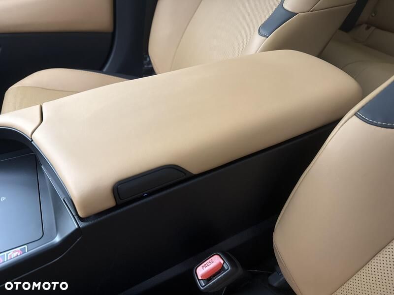 Lexus ES 300h Business Edition - 20