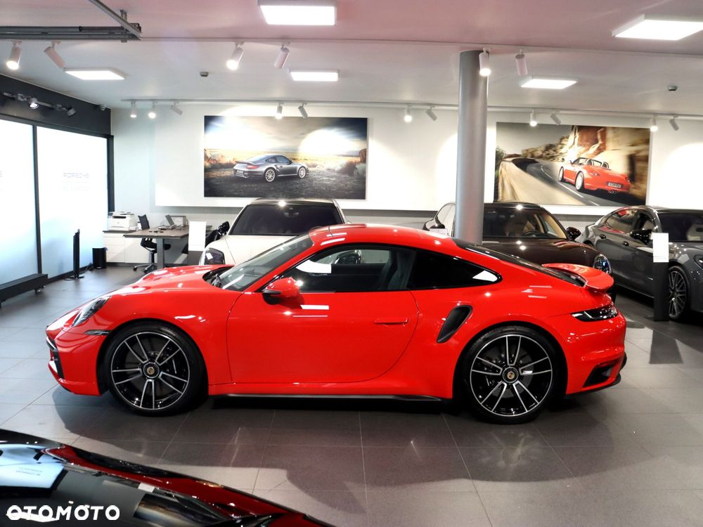 Porsche 911 Carrera Turbo S - 2
