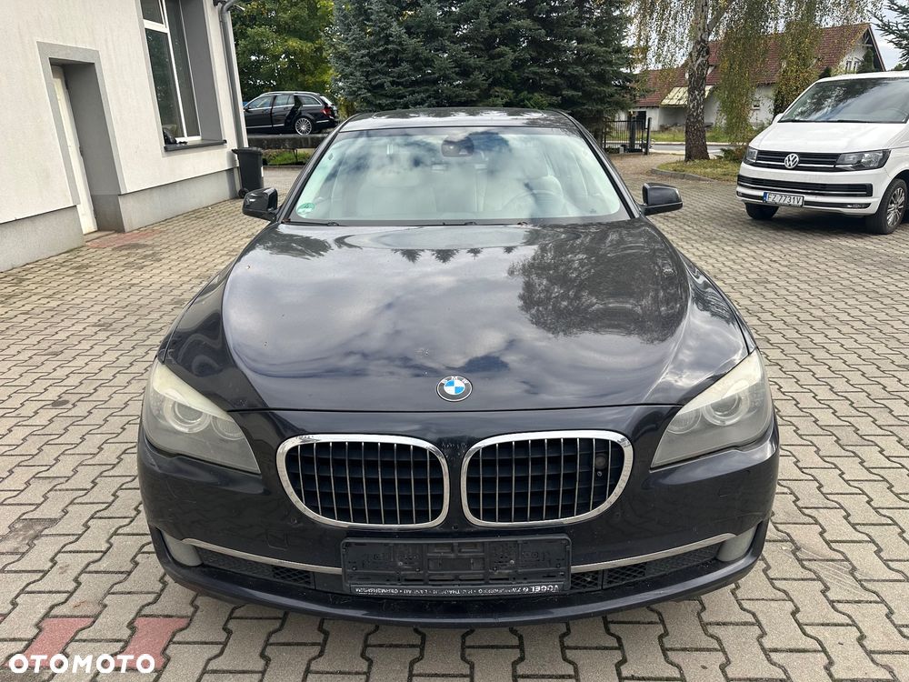 BMW Seria 7 - 18