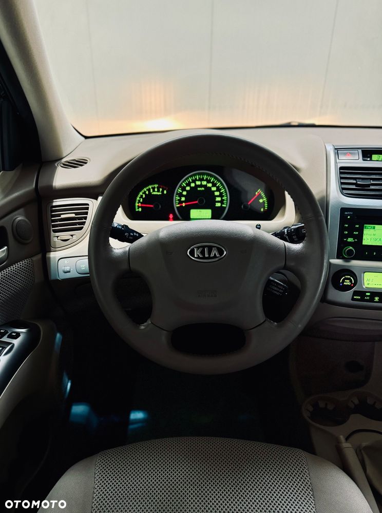 Kia Sportage 2.0 Tour 2WD - 13