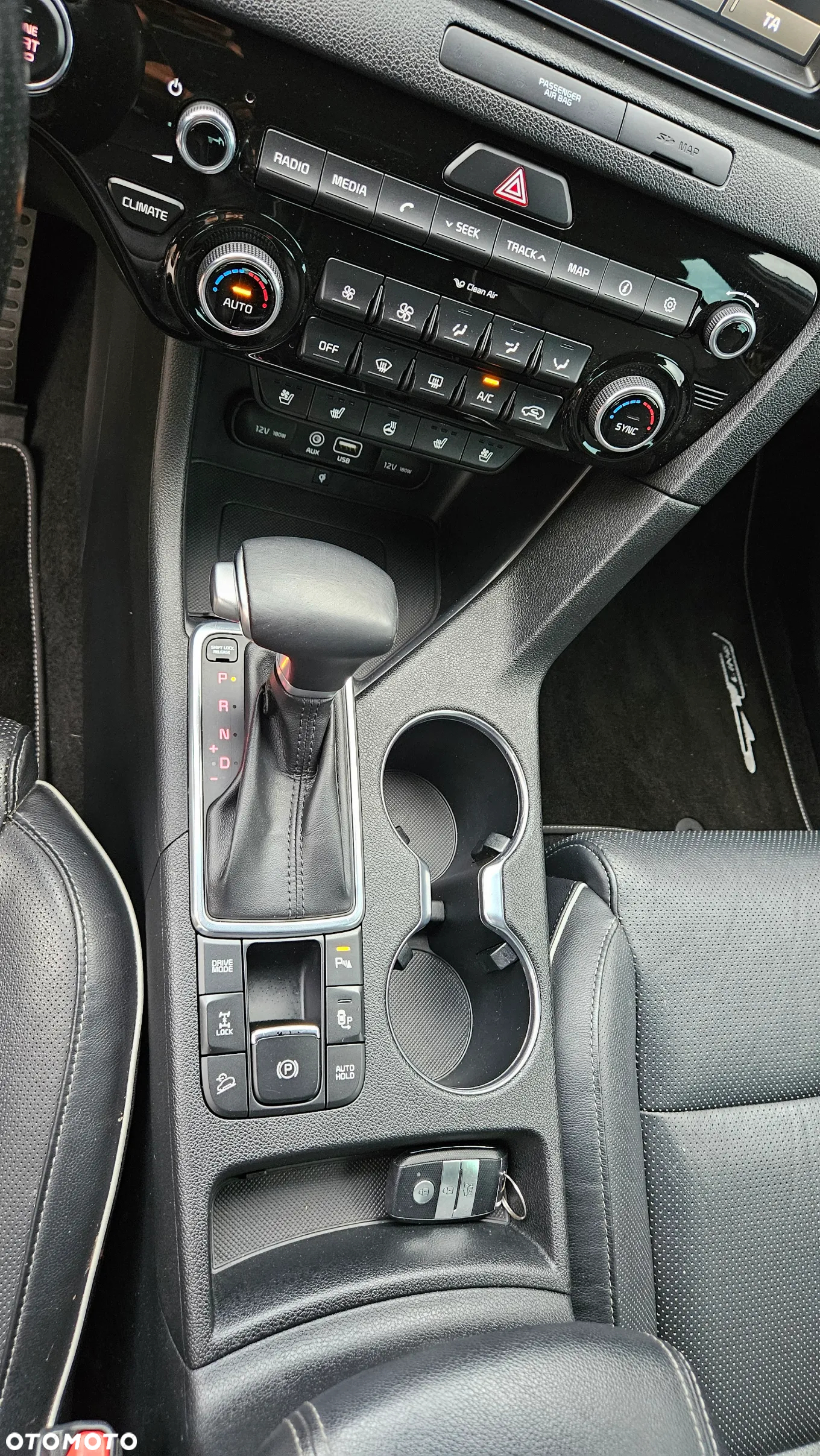 Kia Sportage 2,0 CRDI AWD GT Line - 9