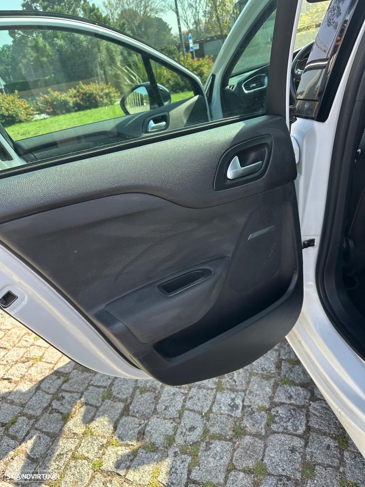 DS DS4 Crossback 1.6 BlueHDi So Chic - 11