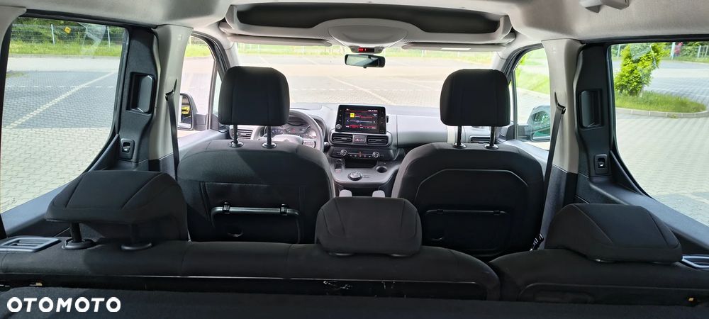 Citroën Berlingo XL 7-Sitzer PureTech 130 EAT8 FEEL - 16
